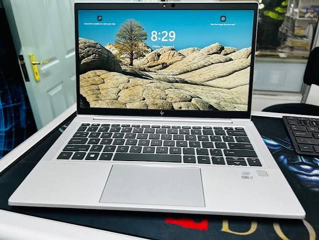 HP 830 G7 (Intel Core i7 (10th Gen), 16GB RAM, 512GB Storage) – Refurbished Laptop
